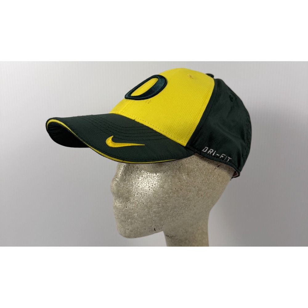 University Of Oregon Ducks Nike Dri-Fit Legacy91 Green Yellow Hat OSFA